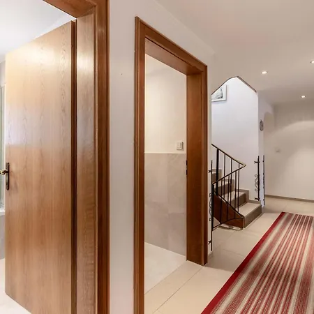 Holiday home Hosp *